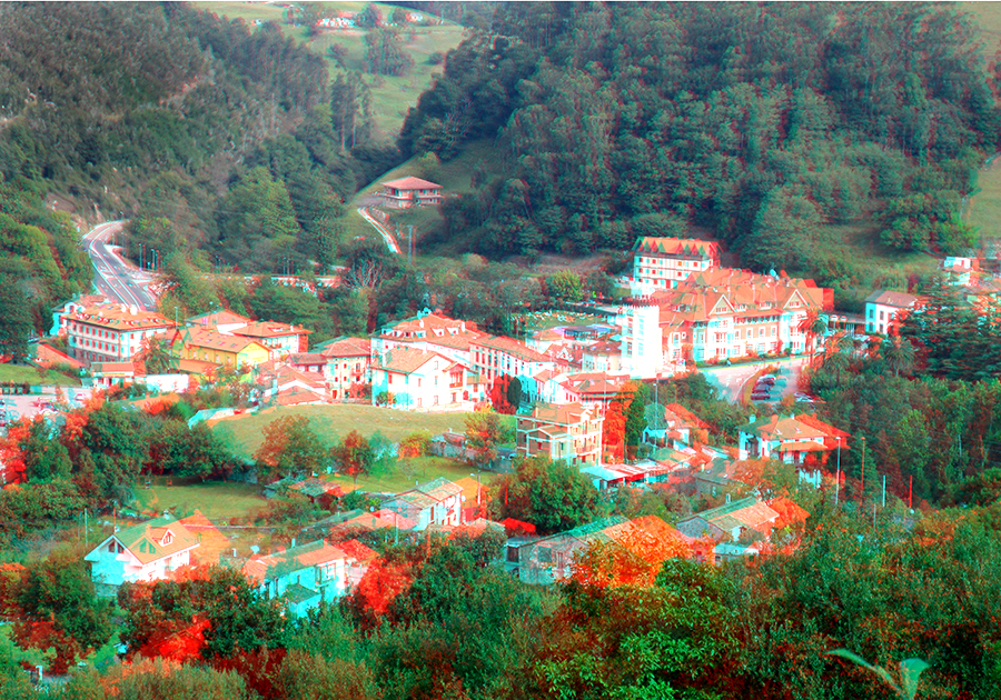 Con conocido balneario.